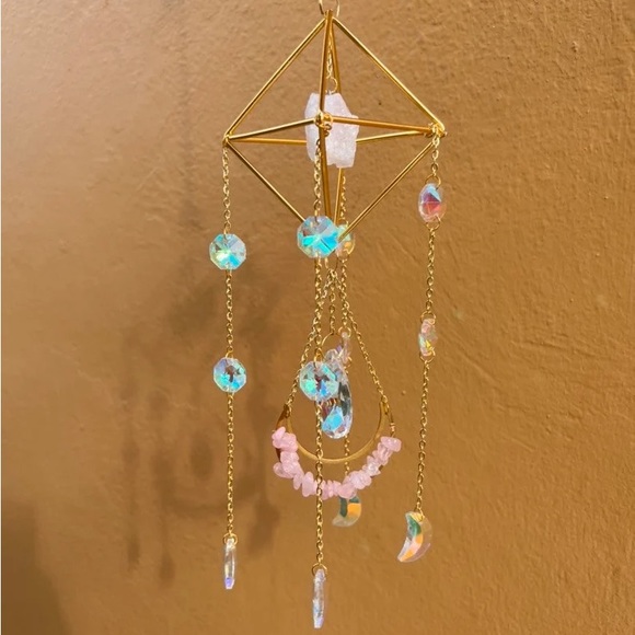 Stunning Sparkly Rainbow Fluorite Crystal Suncatcher - Picture 7 of 9